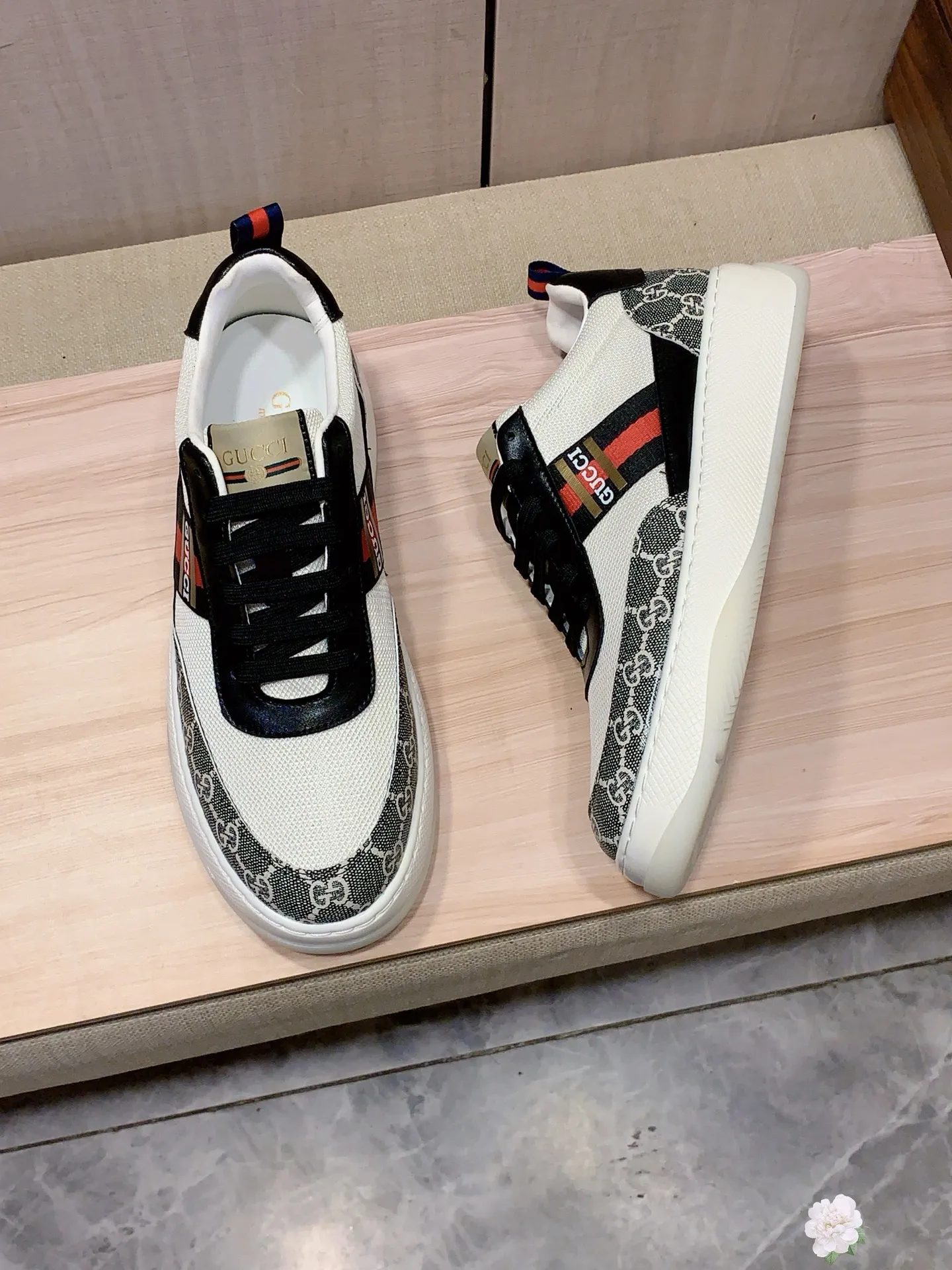 Men's Men's Shoes💰442💰💰🎩🎩[Lightning][Lightning] "Gucci*" The latest and most popular casual shoes, top brand [seduce] luxury~purchase, top~quality. [Strong] The upper is made of imported breathable cowhide with material ➕ breathable sheepskin lining (•) and fine workmanship. The original stylish and stylish soft rubber wear-resistant and non-slip outsole is light and comfortable on the feet. The real thing looks better when photographed in person. No. 143: Code: 38-44, 45 can be customized, 4️⃣ colors are available